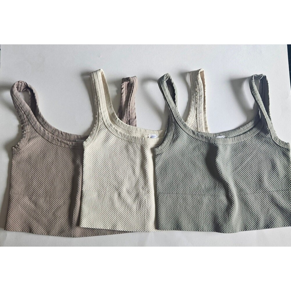 3 Nikibiki Ribbed Cropped Tank Tops